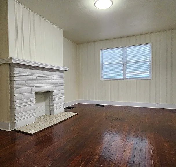 513 Margaret St — Photo 8