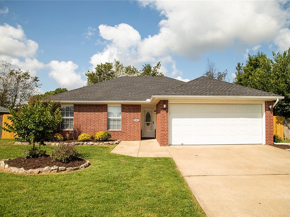 1st image of 201 Sun Meadow Dr