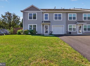 2 Court Ln, Carlisle, PA 17013