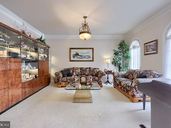 5th image of 4972 Farmington Rd