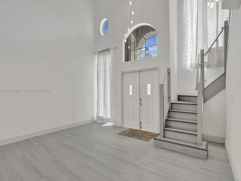 10813 NW 51st Ln — Photo 8