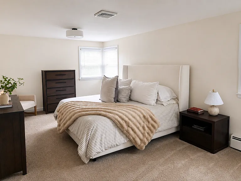 15 Dwight St — Photo 10