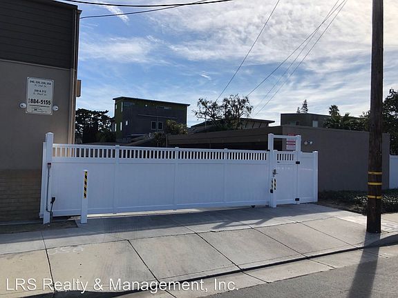 2nd image of 226 N 2nd St