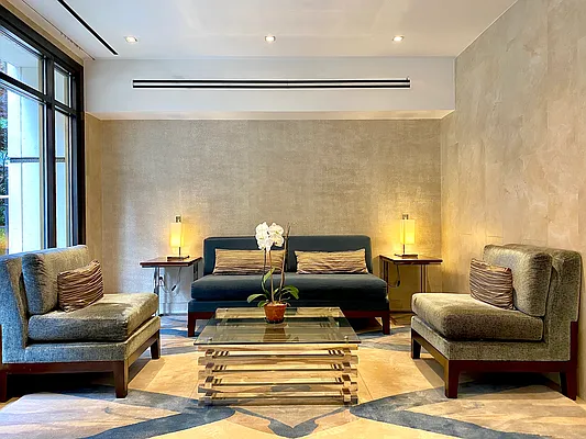 Sold by R New York | media 6