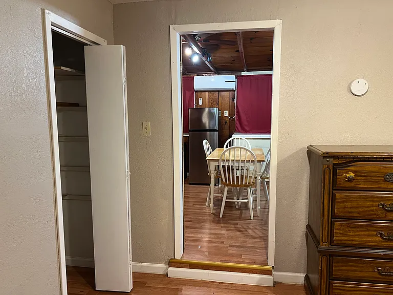 4-19077 Thieme Rd #4 — Photo 8