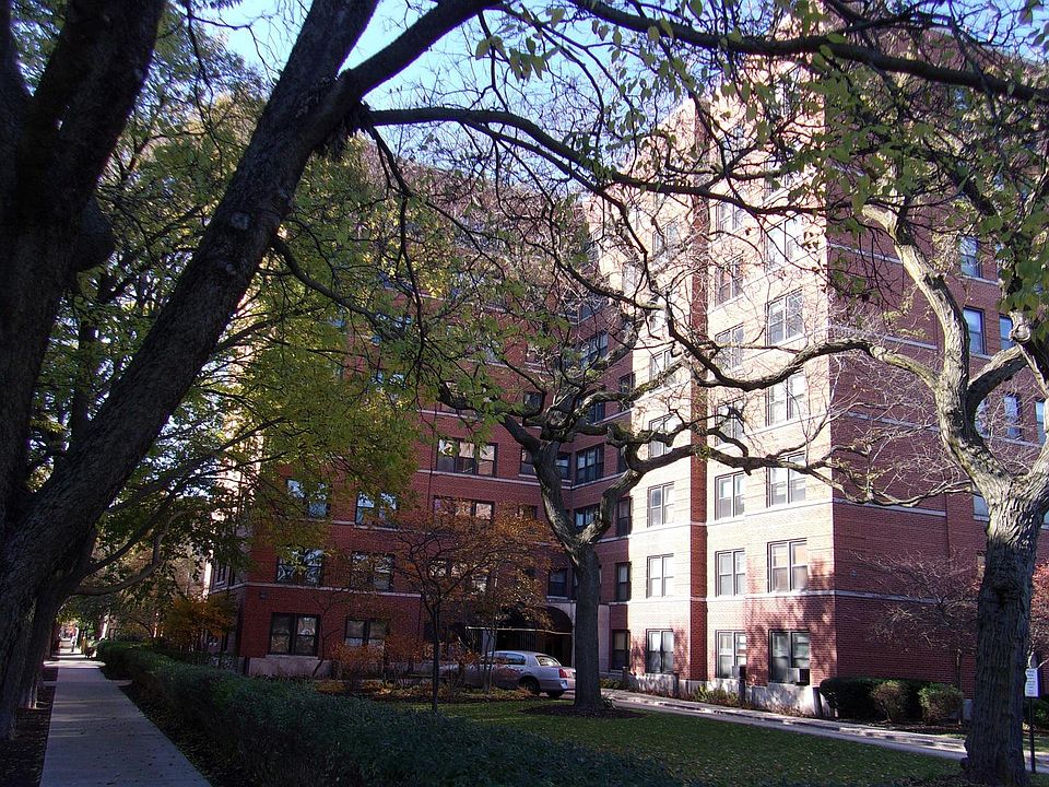 1st image of 4900 N Marine Dr APT 504