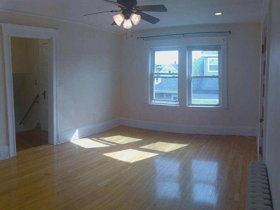 1st image of 9 Francis Ave
