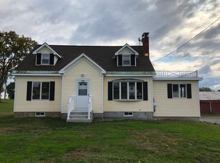 1087 New Loudon Rd, Cohoes, NY 12047