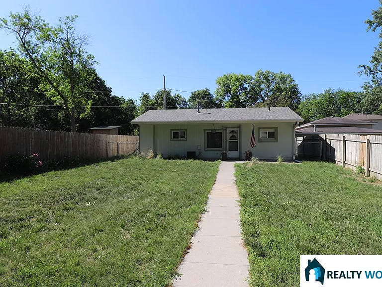 5635 Saint Paul Ave — Photo 1