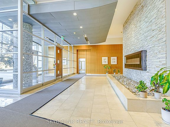 3rd image of 220 Burnhamthorpe Rd W #604