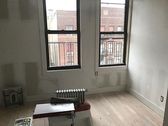 3rd image of 363 E 21st St APT 4B