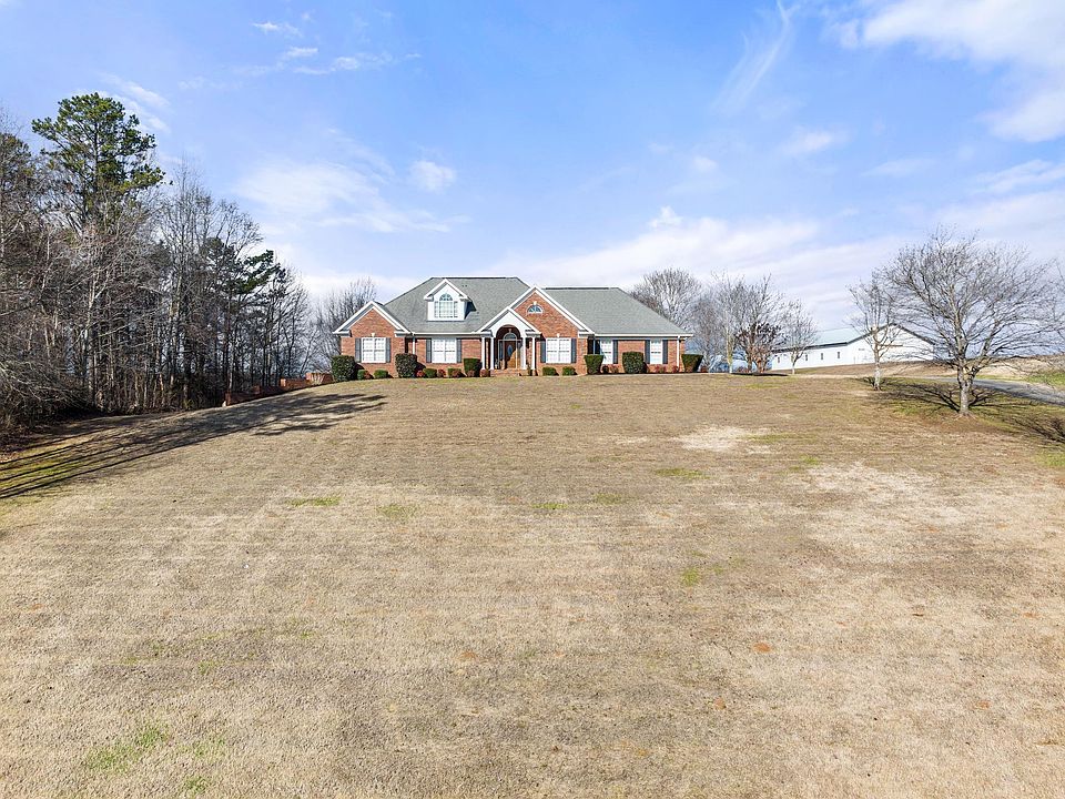 1st image of 4611 Old Cornelia Hwy