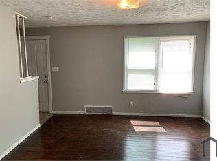 828 S Central Dr, Lorain, OH 44052
