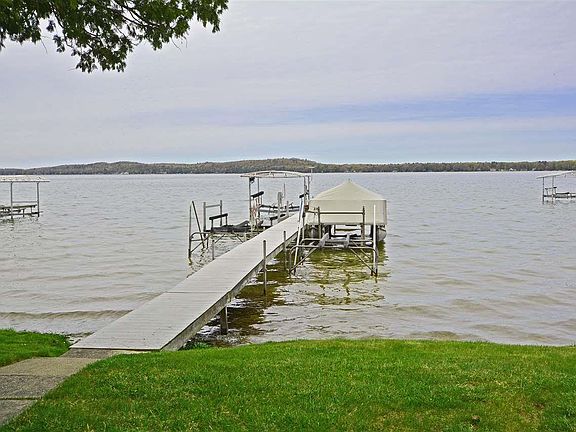 3rd image of 7646 Ingleston Dr