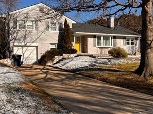 8304 Lilac Ln, Alexandria, VA 22308