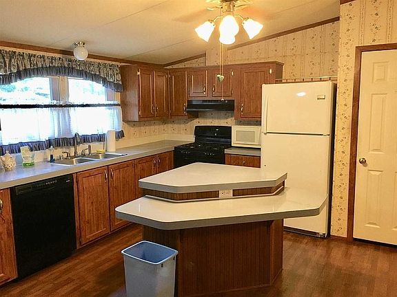5th image of 600 E Chester St Lot 32