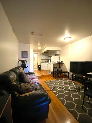 Rented by Corcoran | media 23