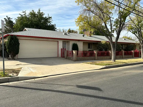 726 W Newgrove St, Lancaster, CA 93534