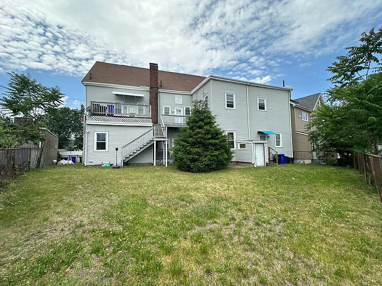 491 Lynn St #1 — Photo 18