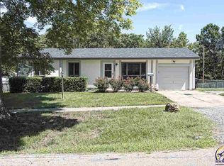 1218 SW 26th St, Topeka, KS 66611