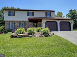 250 New Castle Dr, Reading, PA 19607