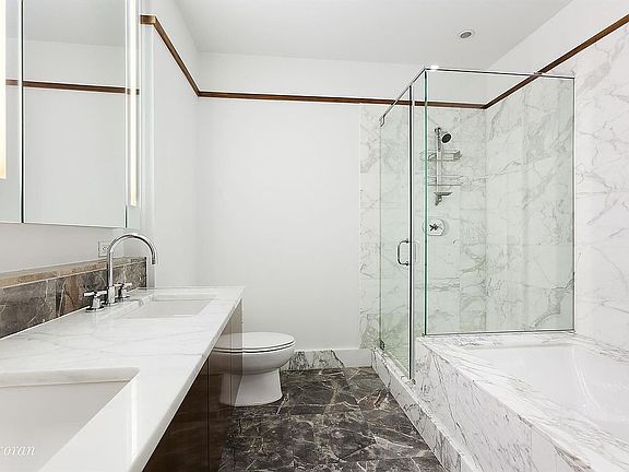 4th image of 80 Columbus Cir #66F