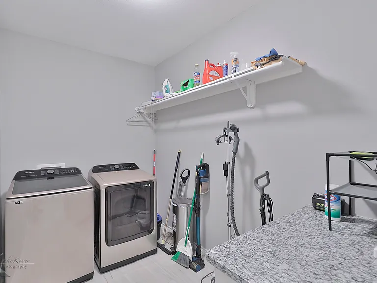 3126 Oakley St — Photo 22