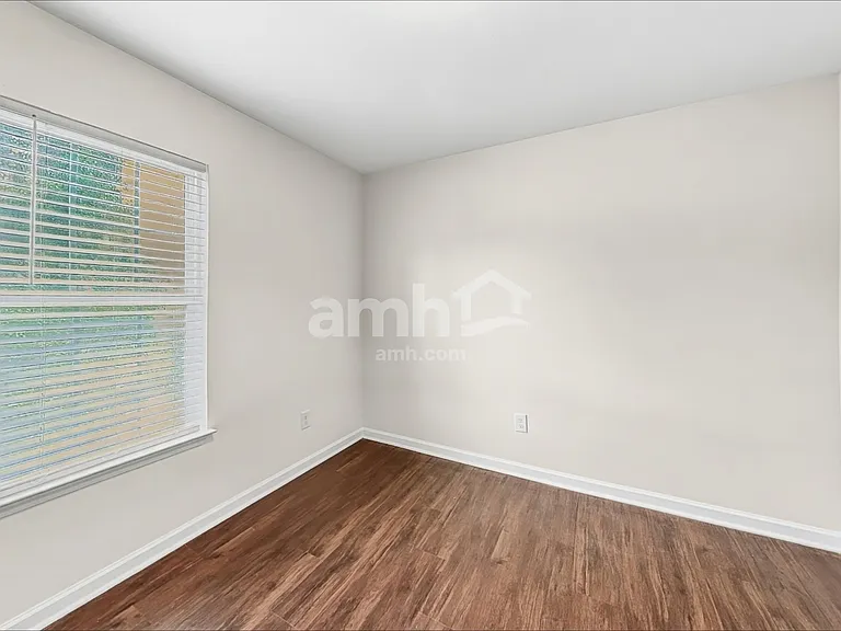 1325 Vernon Mill Rd — Photo 15