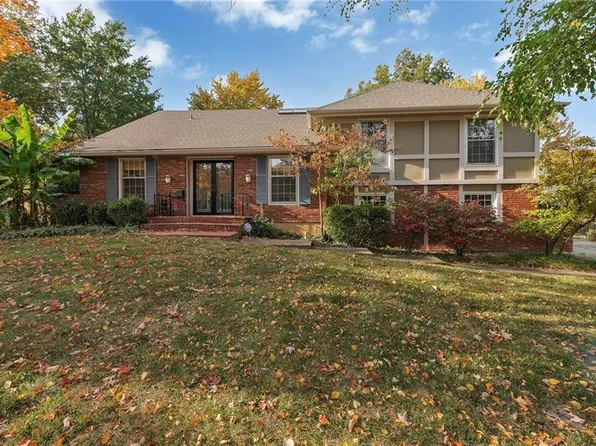 800 W 122nd Ter, Kansas City, MO 64145
