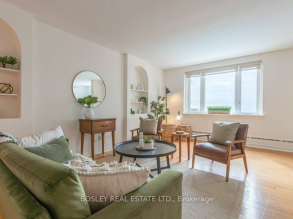 4th image of 2693 Lakeshore Rd W #1