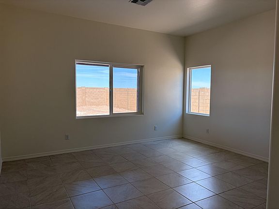 3rd image of 3452 W 36th St