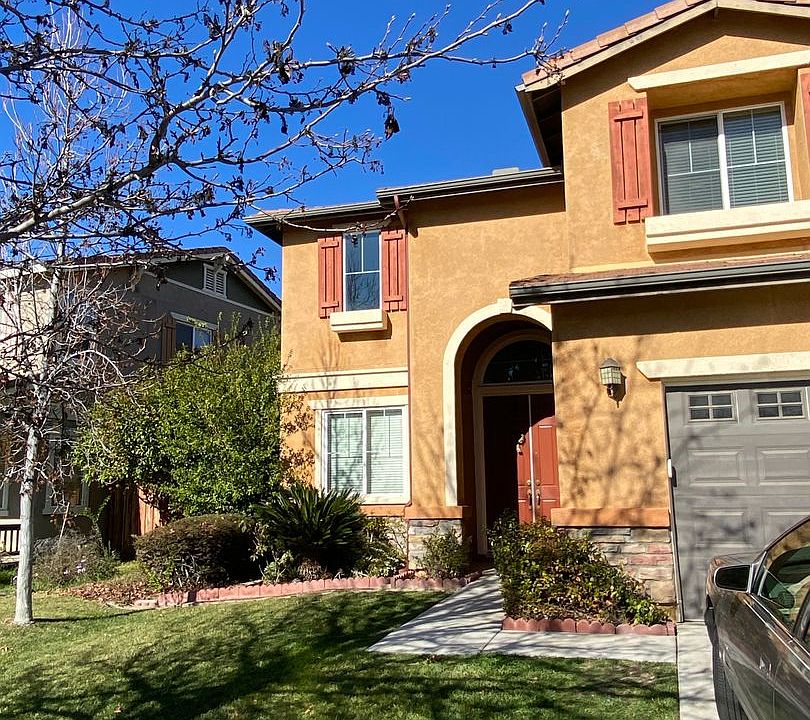 1st image of 40205 Emily Pl