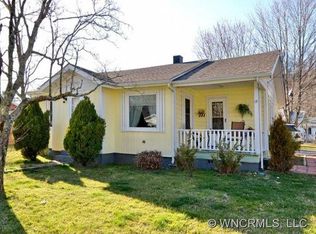 15 5th St, Waynesville, NC 28786