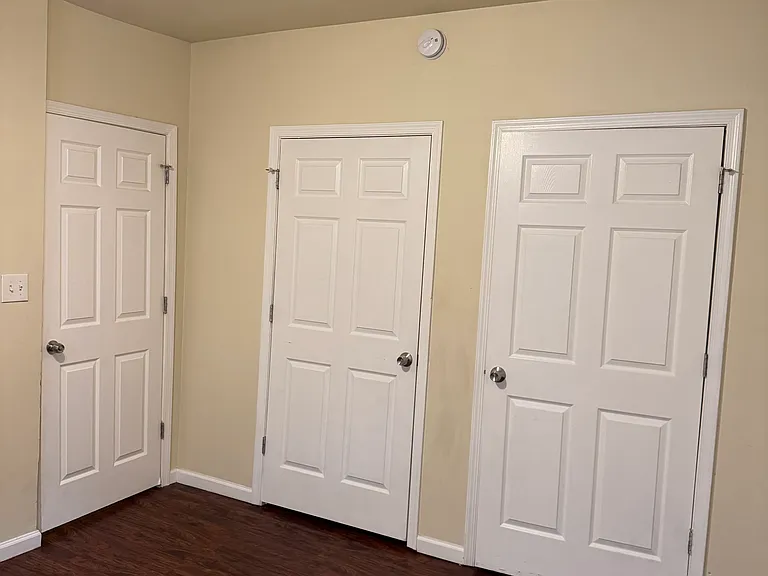 2112 Green St #A — Photo 11