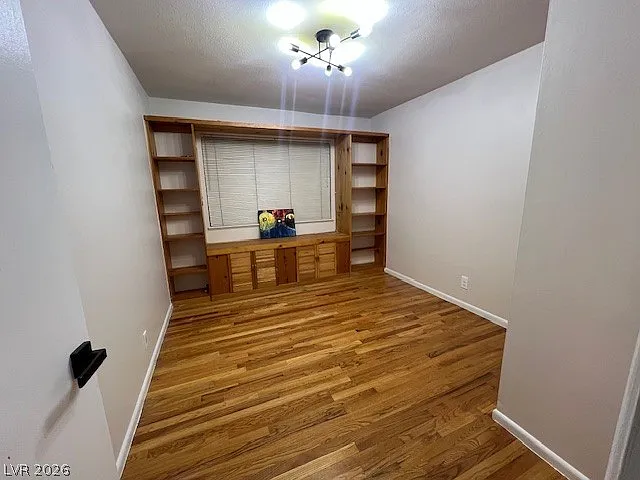 6213 Fairwood Ave — Photo 34
