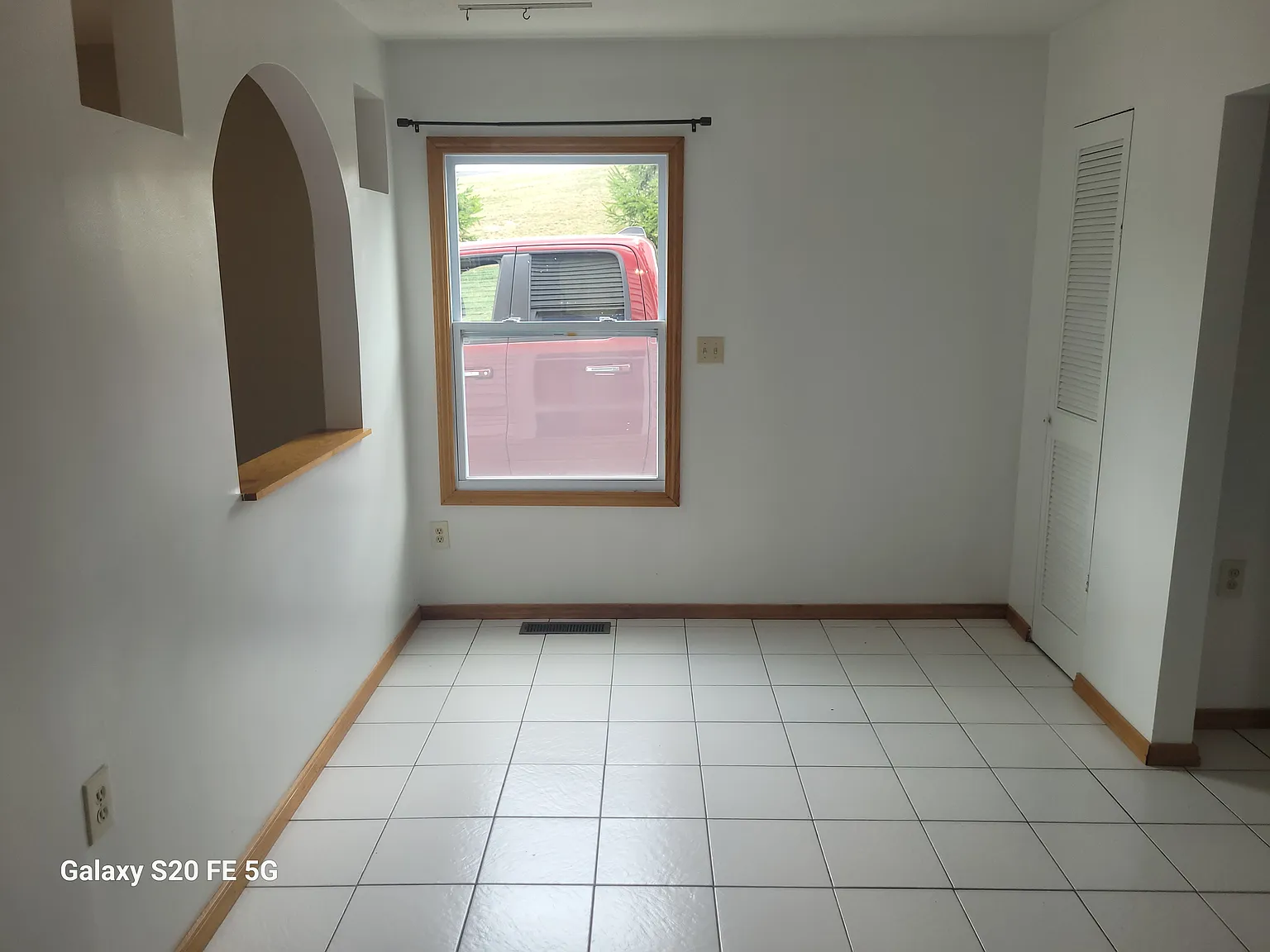733 N Huntington St — Photo 4
