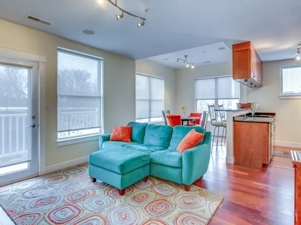 25 Wheeler St Unit 216, Cambridge, MA 02138