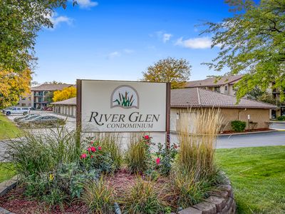 21W581 North Ave APT 64, Lombard, IL, 60148