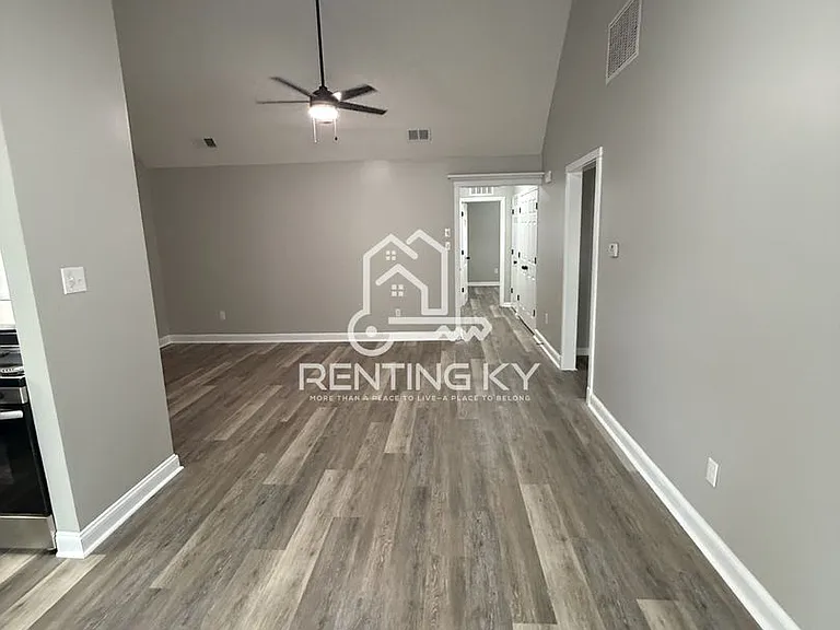 3308 Valhalla Dr — Photo 3
