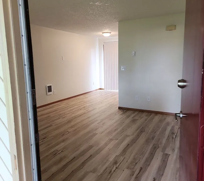 1 Bedroom 1 Bathroom at Hollywood Park Apartments