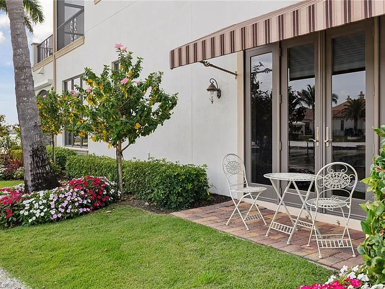 11777 Via Savona Ct — Photo 33
