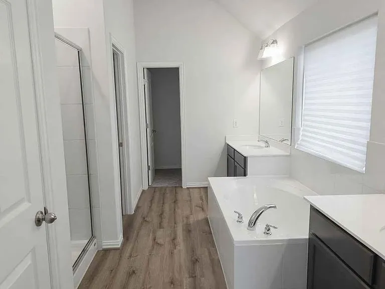 4105 Gildas Path — Photo 8