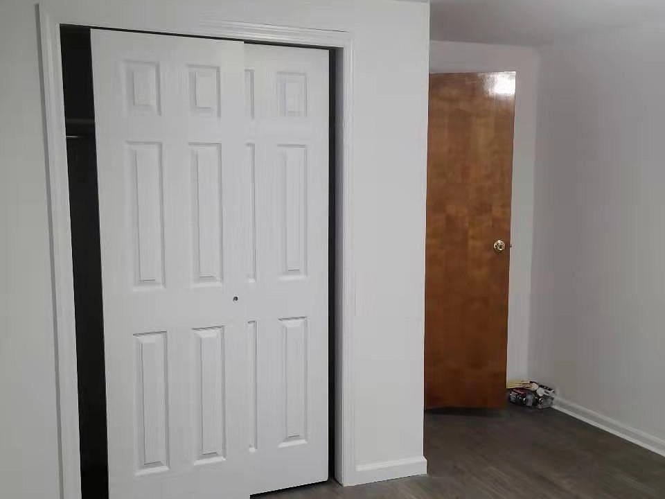 2nd image of 5372 69th St Floor 1