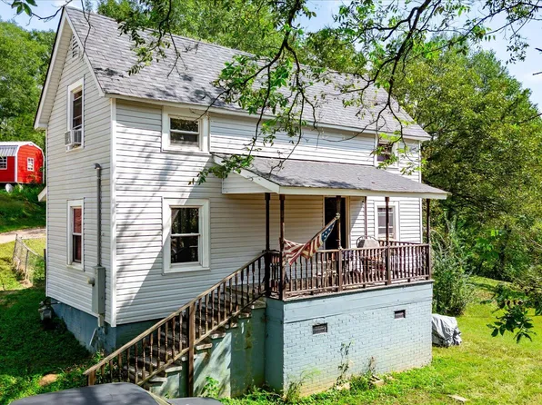 95 Clippard St, Enoree, SC 29335