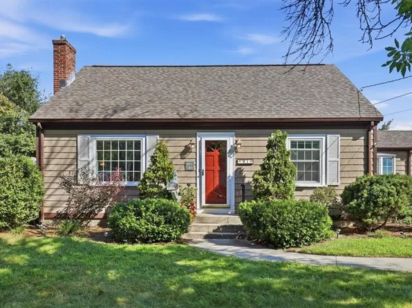 91 Cavalcade Blvd, Warwick, RI 02889