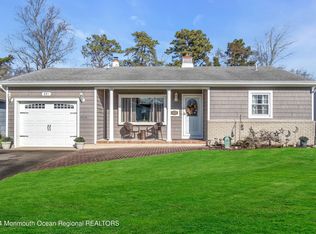 851 Edgebrook Dr N, Toms River, NJ 08757