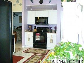 4th image of 2220 Kumquat Dr