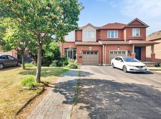878 Delgado Dr, Mississauga, ON L5V2S4