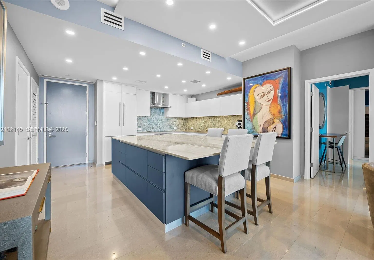 Rise Condo — Photo 4