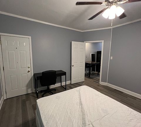 2nd image of 215 Cherry St APT 1